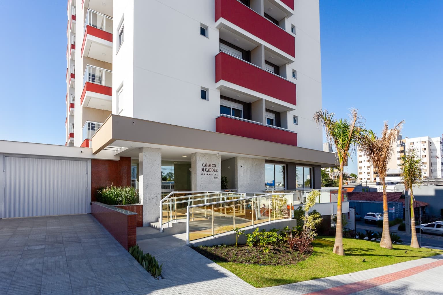 Fachada — Vista 4