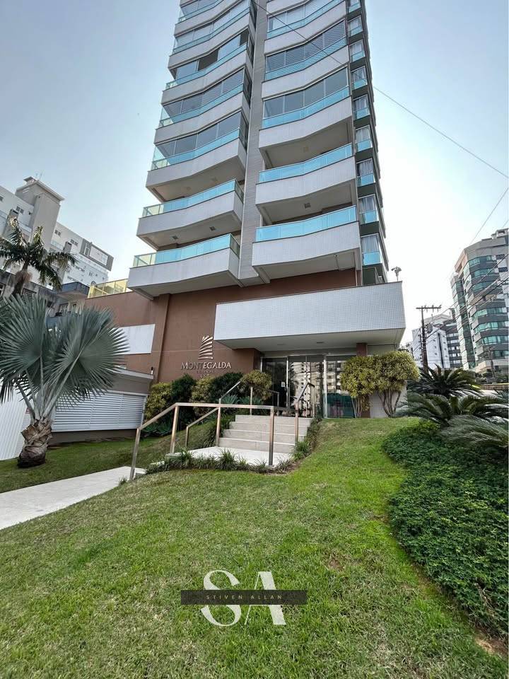 Apartamento à venda com 3 quartos, 182m² - Foto 1