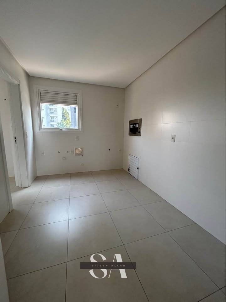 Apartamento à venda com 3 quartos, 182m² - Foto 17