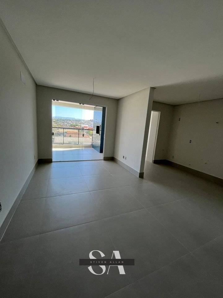 Apartamento à venda com 3 quartos, 99m² - Foto 2